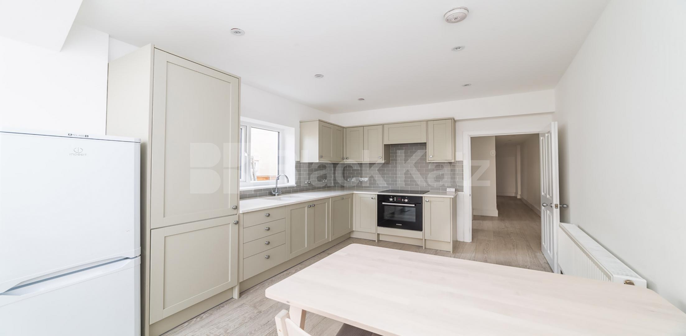 			New Instruction! Garden flat, 3 Bedroom, 1 bath, 1 reception Ground Floor Flat			 Imperial Road , Bounds Green / Wood Green